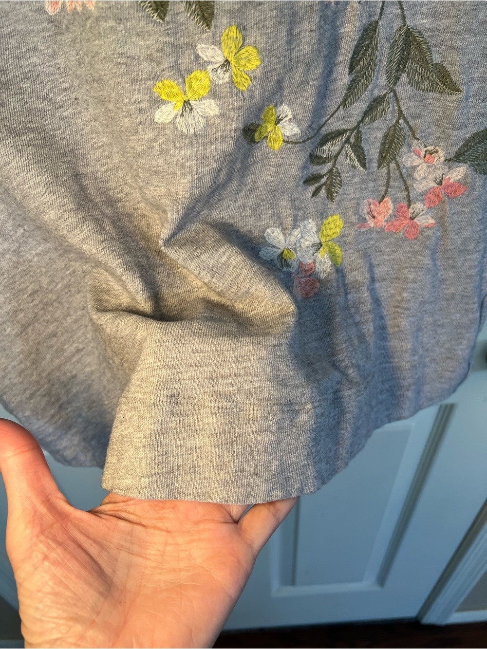 LOFT Gray Floral Embroidered Sweatshirt Top Medium 3/4 Sleeve - Picture 7 of 10